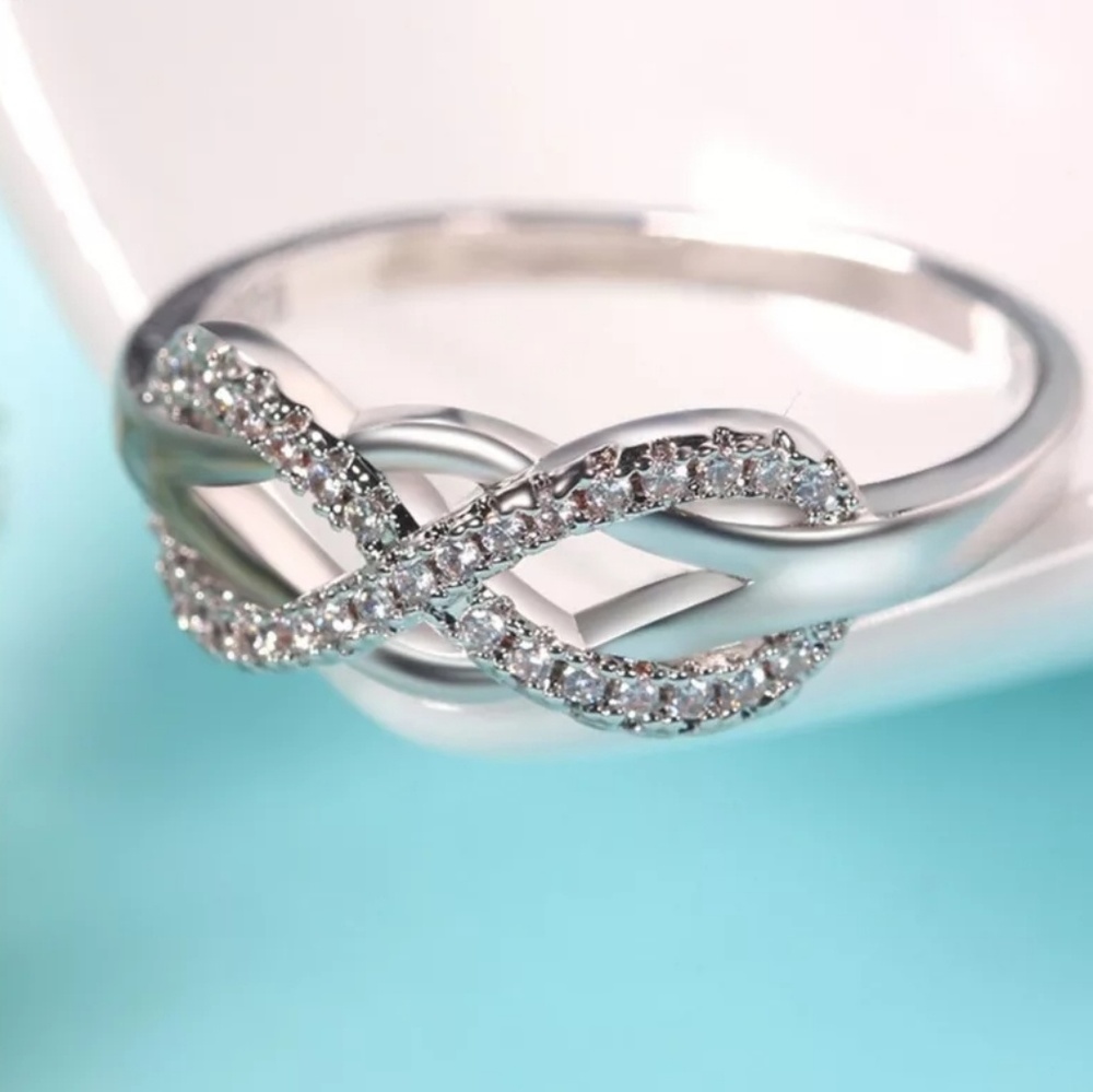 🔥LAST 1🔥18K WHITE GOLD PLATED SIMULATED DIAMOND - Picture 5 of 9